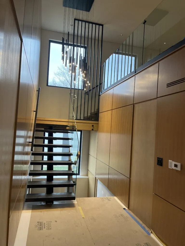 Custom Indoor Glass Stairs Railing Solutions