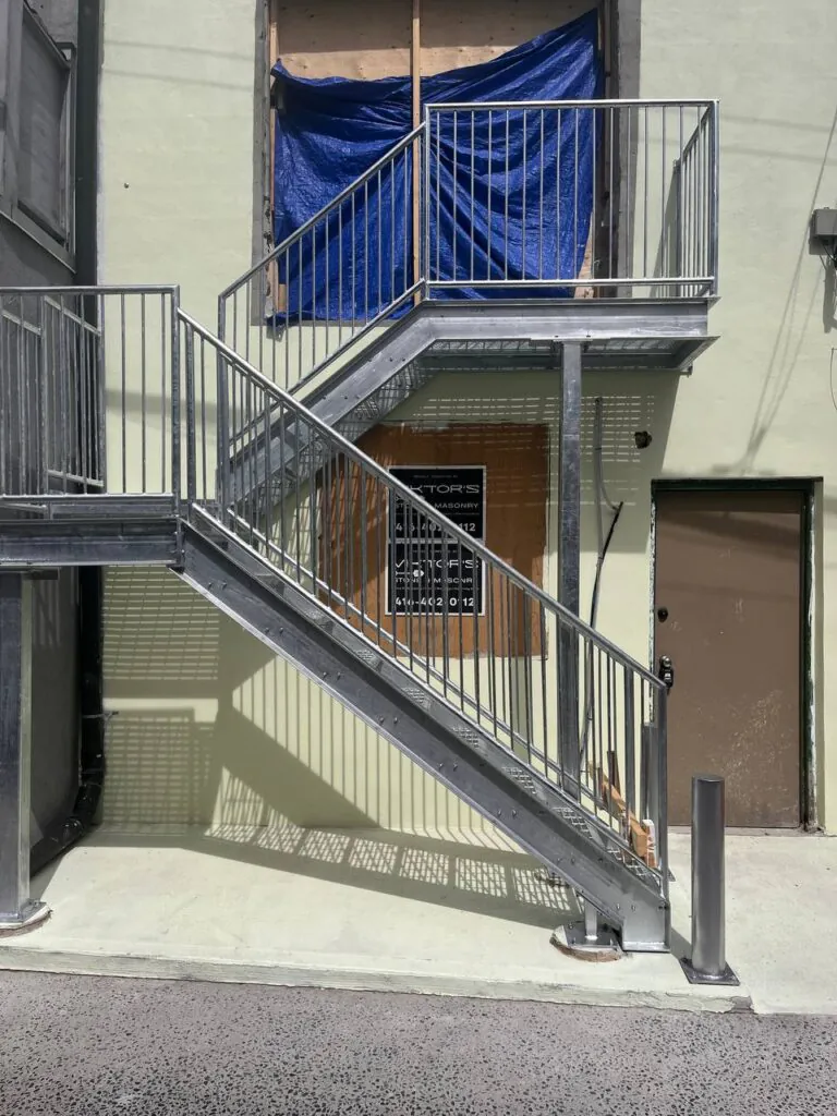 Custom wood stairs and metal railings Barrie Ontario